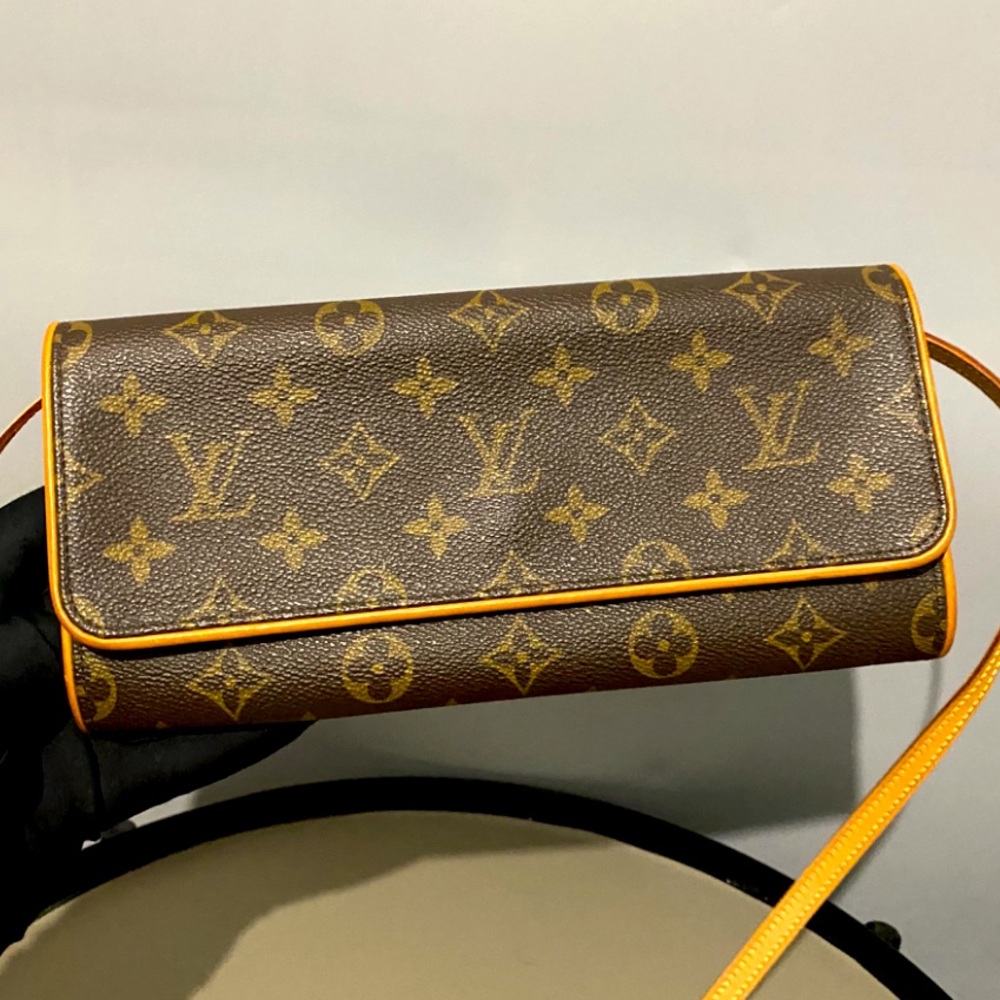 LOUIS VUITTON MONOGRAM CANVAS POCHETTE TWIN GM